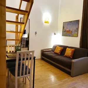 Safona - Pantheon Apartment Krakow