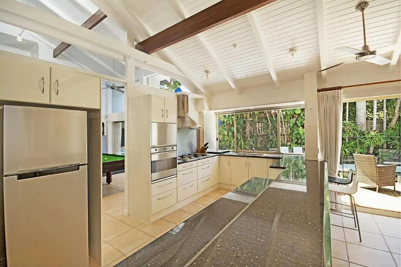8 Key Court Noosa Heads Villa